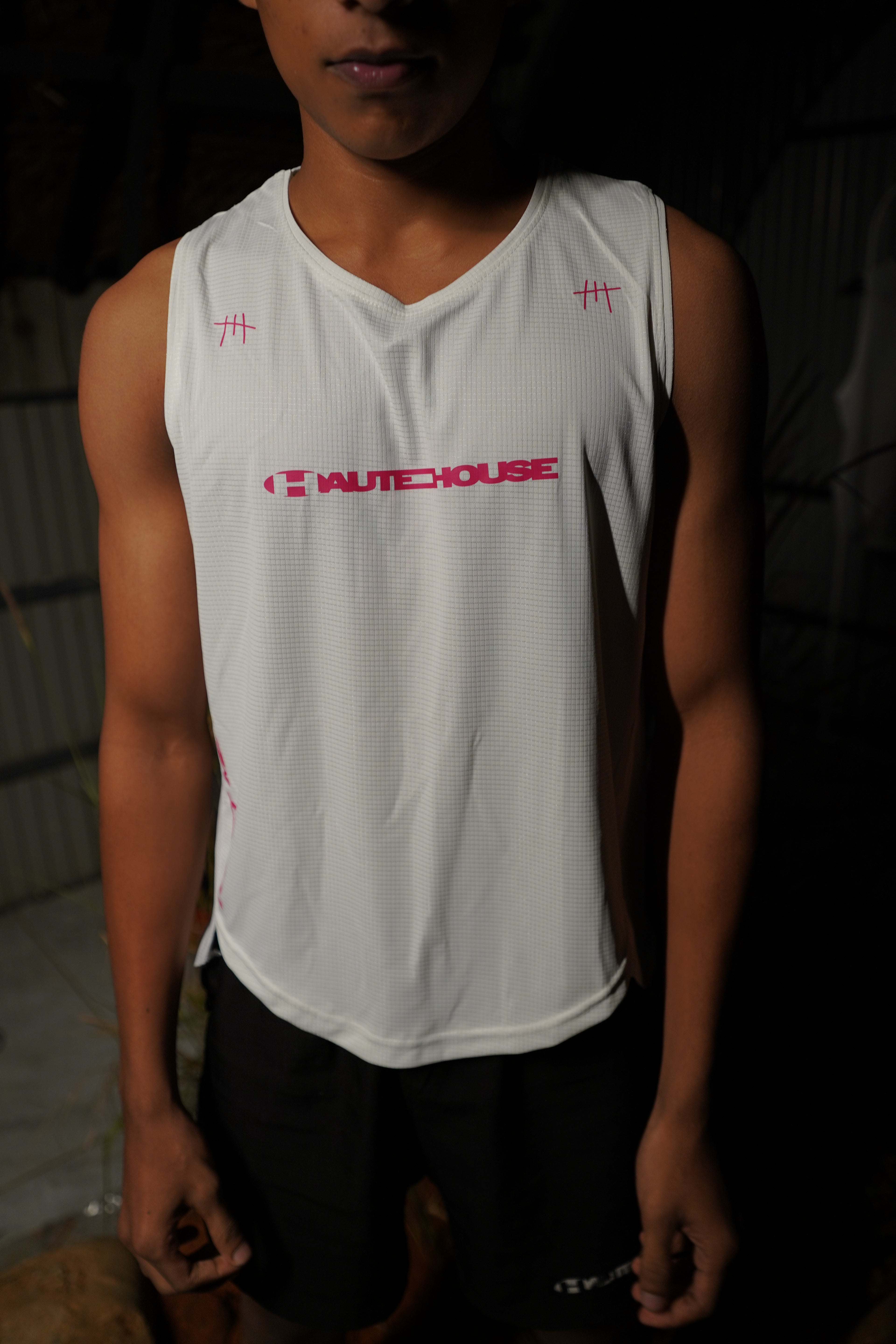 RUNNERS TANK