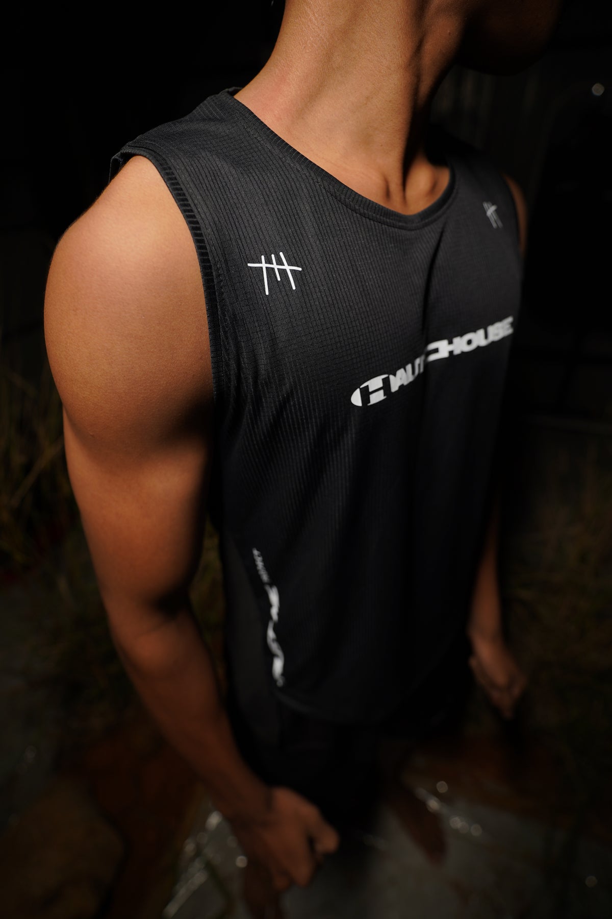 RUNNERS TANK